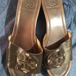 TORY BURCH PLATFORM HEEL